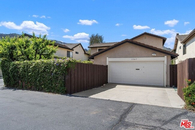 Building Photo - 1347 Avenida de Cortez