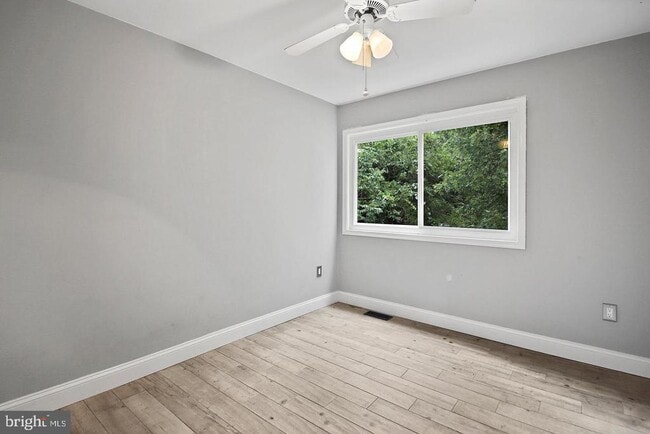 Building Photo - 511 Avondale Dr