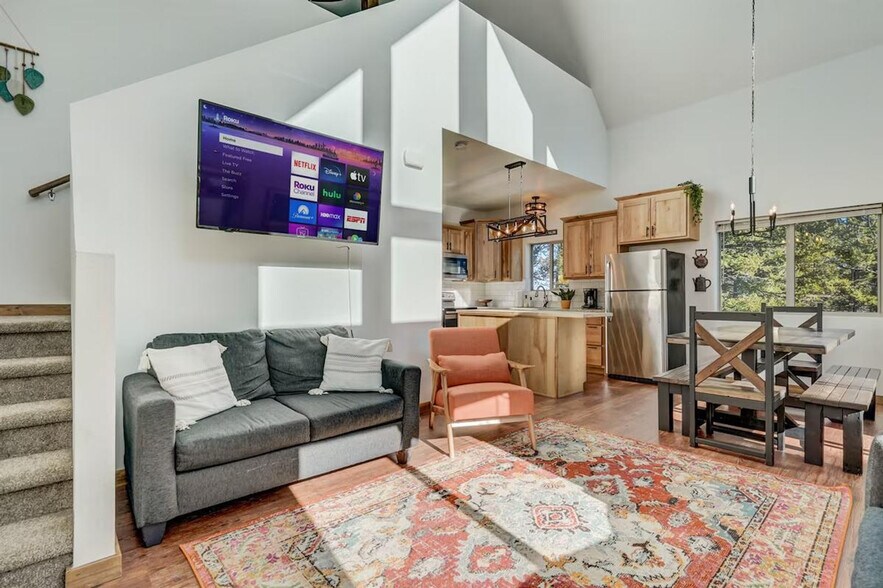 Building Photo - 123 Pinecrest Rd