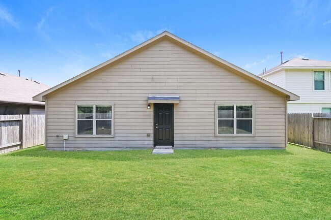 Building Photo - 20327 Louetta Reach Dr