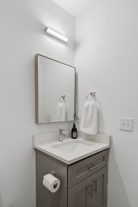 Building Photo - 1113 Lemon St