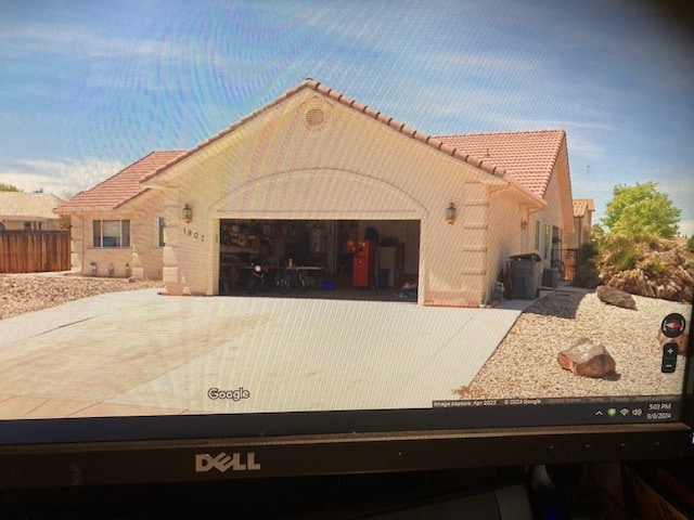 Building Photo - 1807 Desert Dawn Dr