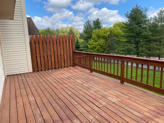 Building Photo - 3 bedroom 4 bathroom home in Lancaster tow...