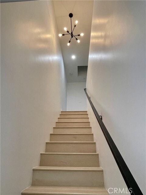 Building Photo - 613 W 41st Pl