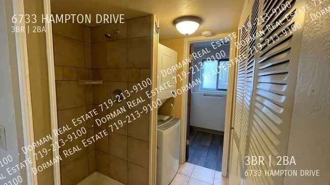 Building Photo - 6733 Hampton Dr