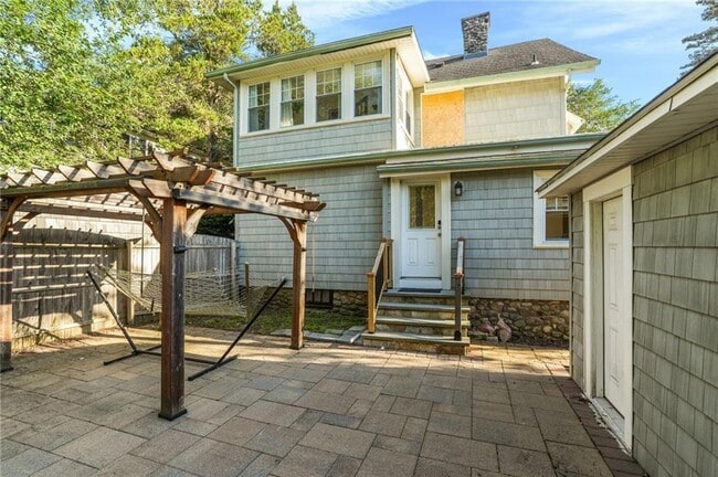 Building Photo - 36 Mt Hope Ave