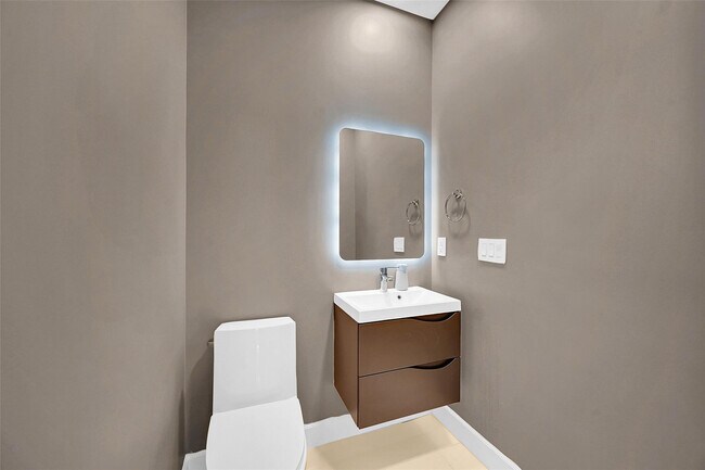 Building Photo - 12354 Antille Dr