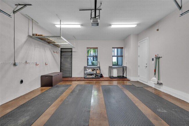 Building Photo - 8217 NW 46th St