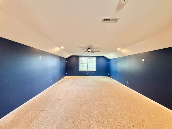 Building Photo - 1140 Litchborough Way