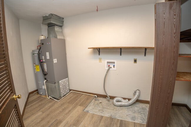 Building Photo - 2610 Schott Rd