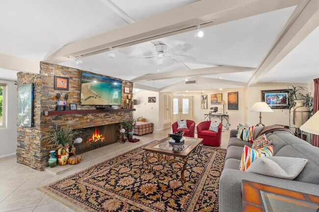 Building Photo - 70801 Fairway Dr