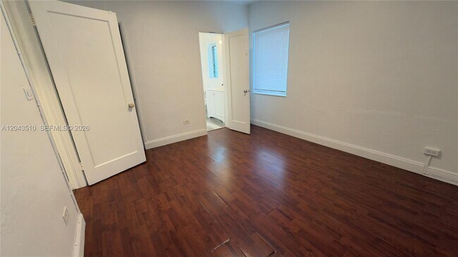 Building Photo - 808 84th St