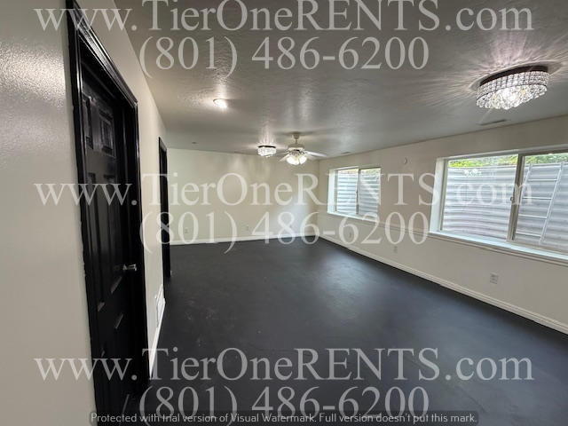 Building Photo - This property offers a NO DEPOSIT option a...