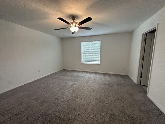 Building Photo - 1742 Red Loop