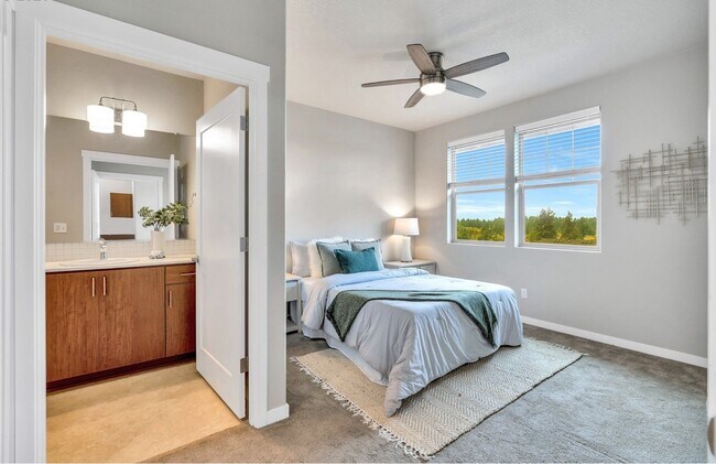 Building Photo - 17181 SW Snowdale St