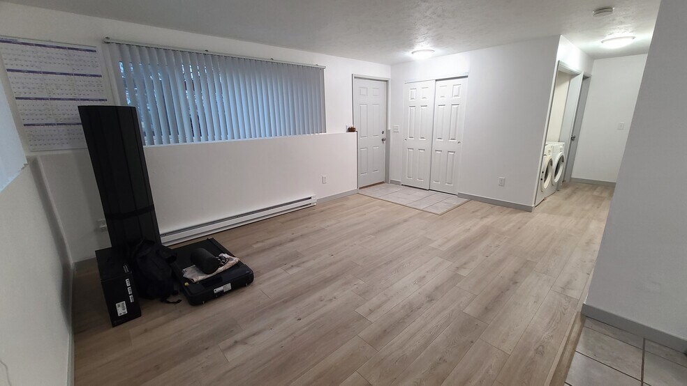 Building Photo - 2404 N Hamilton St