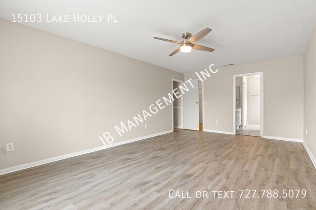 Building Photo - 15103 Lake Holly Pl