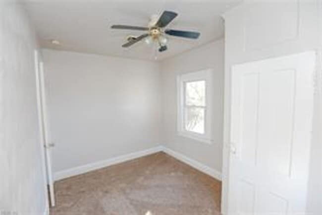 Building Photo - Cute bungalow rental in Cradock!