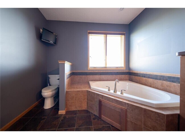 Building Photo - 6531 Century Ln