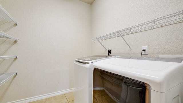 Building Photo - 26207 Lost Creek Way