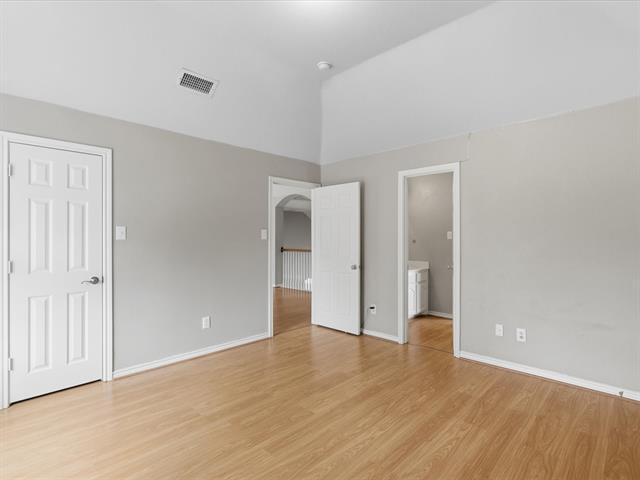 Building Photo - 408 Cave River Dr