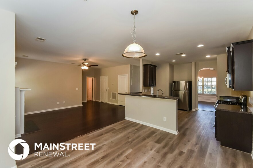 Building Photo - 7549 Absinth Dr