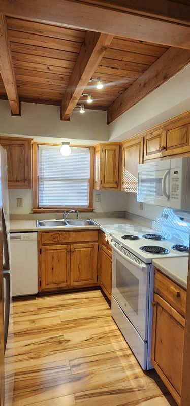 Building Photo - 22089 Parks Mill Rd