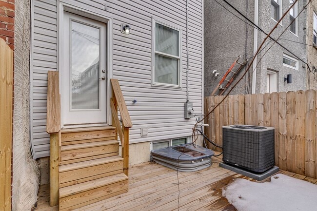 Building Photo - Brand New Luxury Home Brewerytown