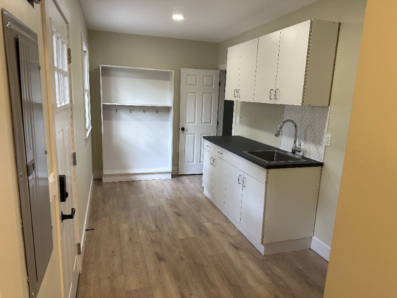 Building Photo - 6610 Lancaster Rd