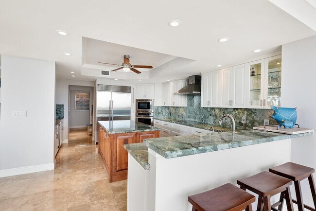 Building Photo - 3055 Harbor Dr