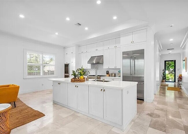 Building Photo - 11091 Bitternut Hickory Ln