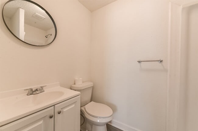 Building Photo - 8229 Carolwood Dr