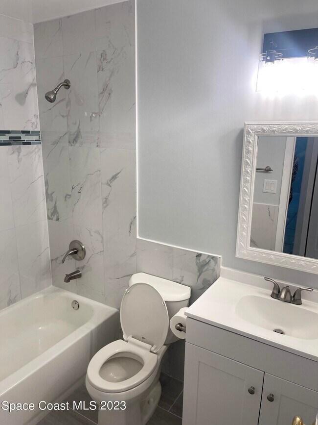 Building Photo - 146 Richardson St SE