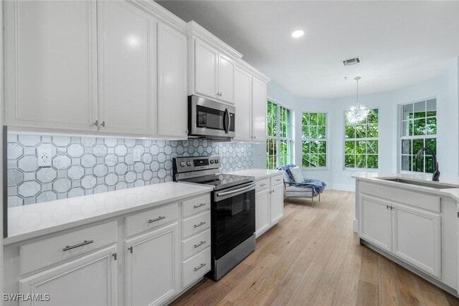 Building Photo - 12858 Carrington Cir