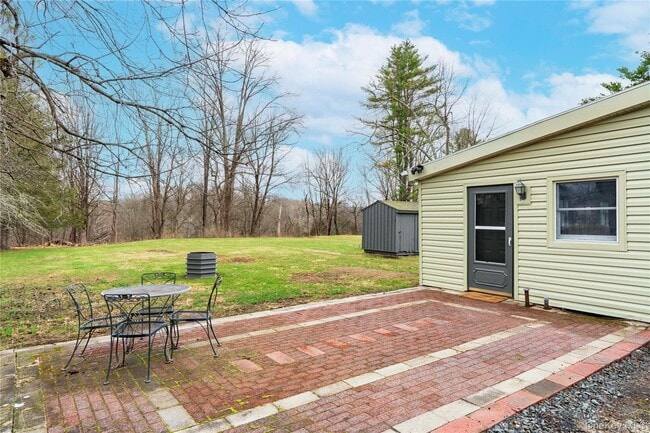 Building Photo - 257 Mill Rd