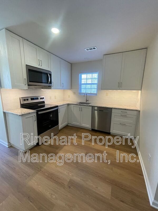 Building Photo - 1624 Pineburr Ln