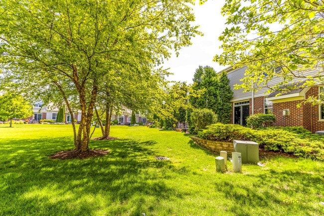 Building Photo - 2659 Dunraven Ave