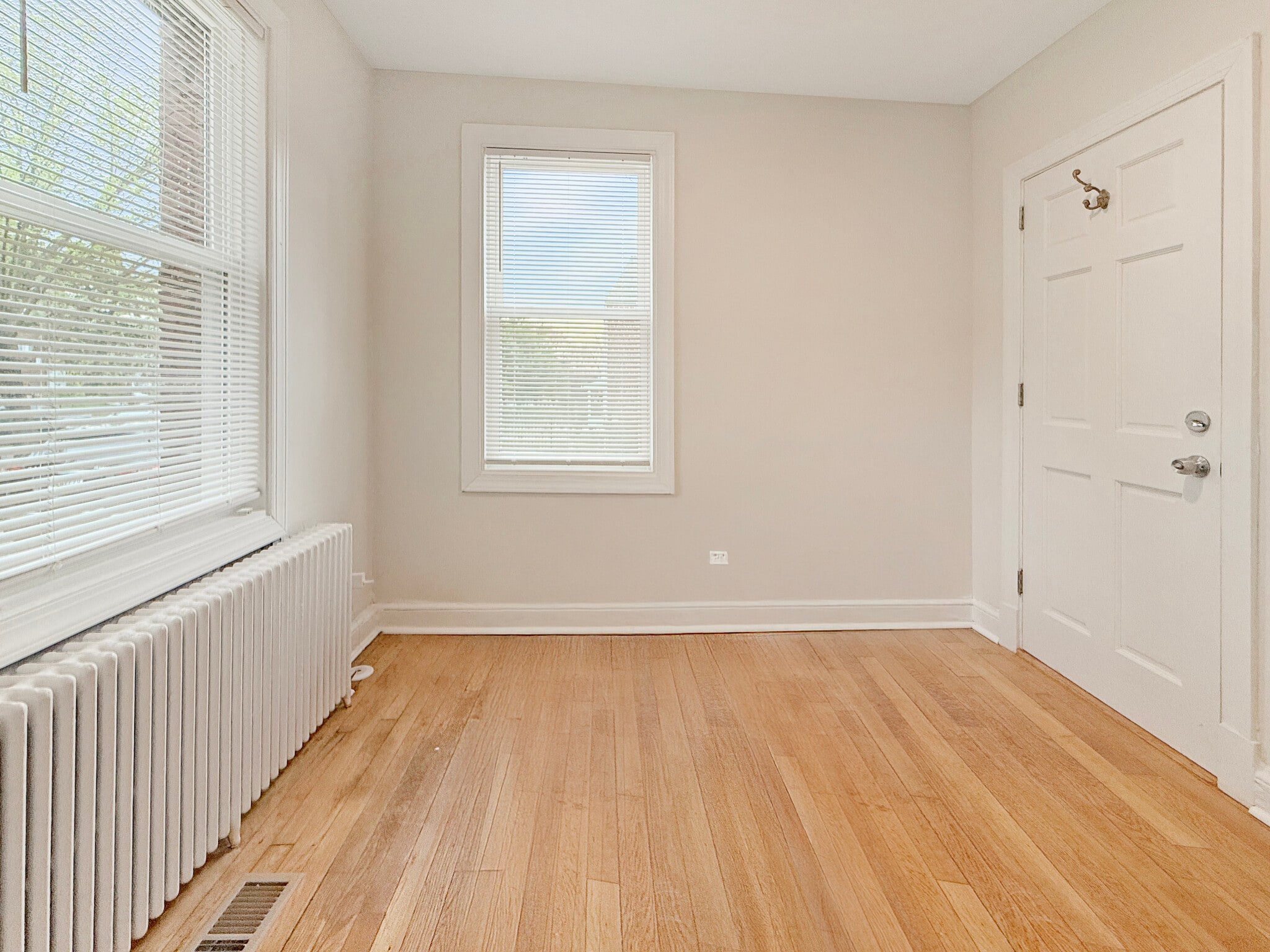 Building Photo - 4800 3rd St NW