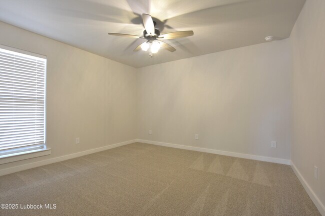 Building Photo - 10502 Abbeville Ave