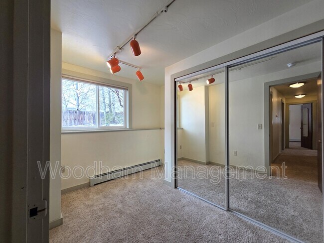 Building Photo - 321 N 22nd Ave