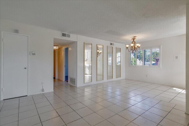 Building Photo - 16755 Parthenia St