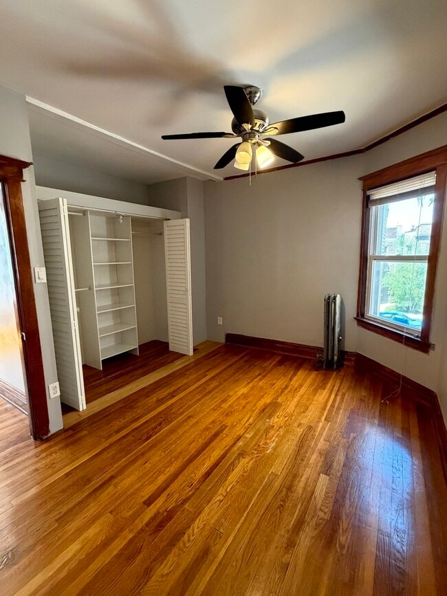 Building Photo - 4847 N Claremont Ave