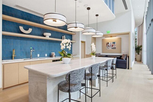 Building Photo - 3015 S Ysabella Ave