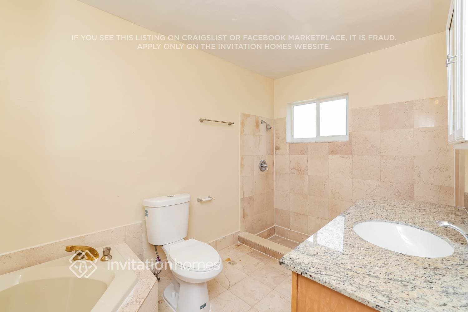 Building Photo - 228 NE 25th St