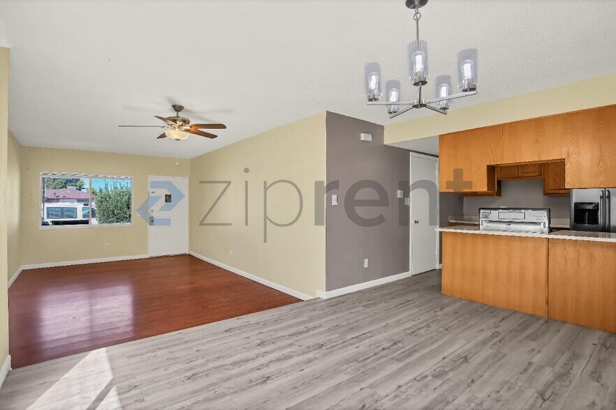 Building Photo - Unit 8922 San Pasqual way