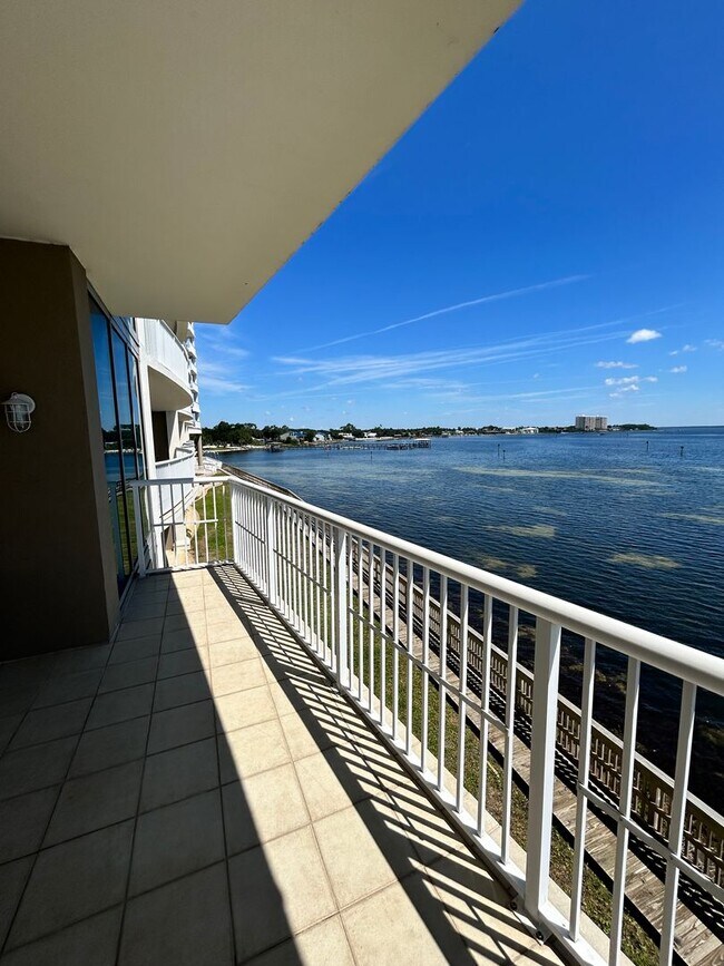 Building Photo - 6422 US-98