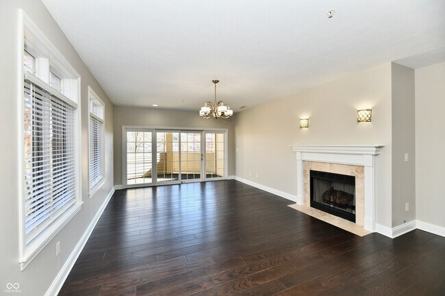 Building Photo - 8555 One W Dr