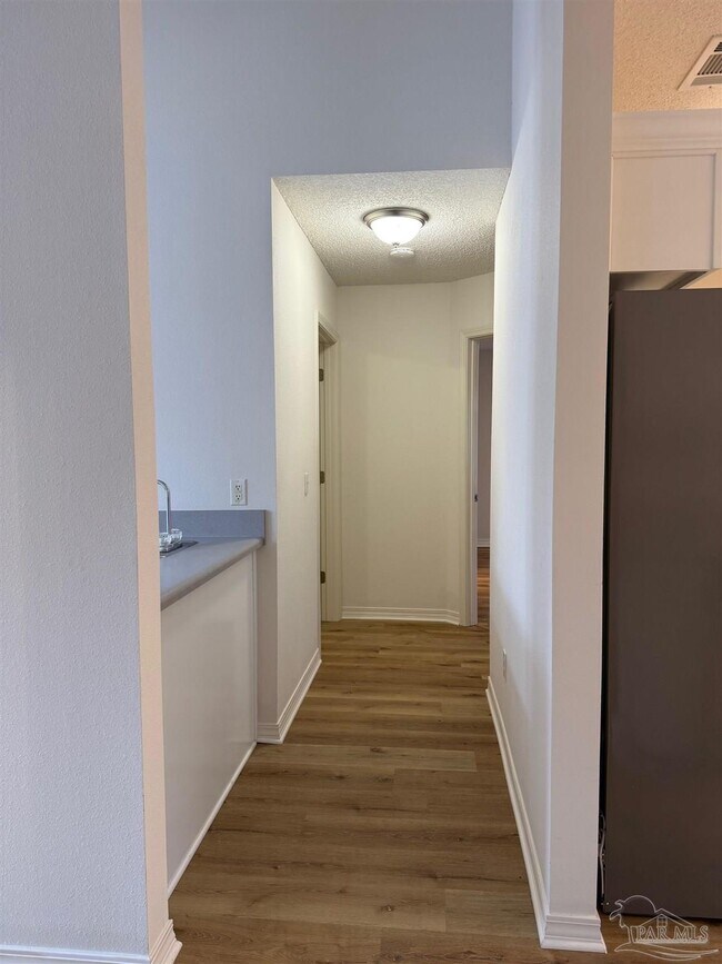 Building Photo - 1667 Condor Dr