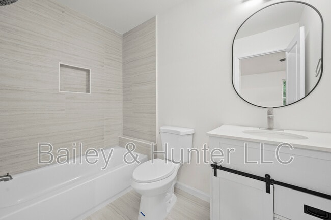 Building Photo - 1721 Hortense Pl NW