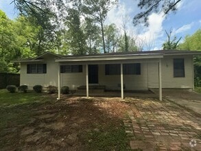 Building Photo - 2615 Hillside Dr